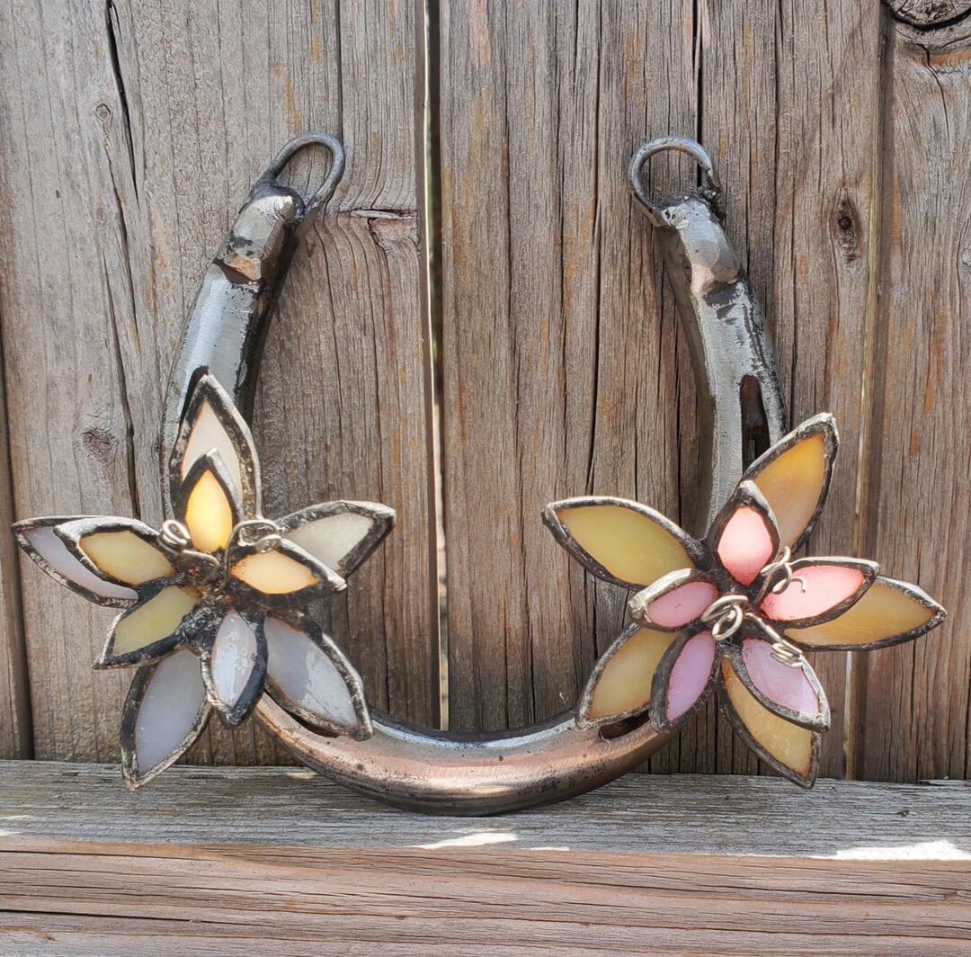 Stained glass flowers & Horseshoe